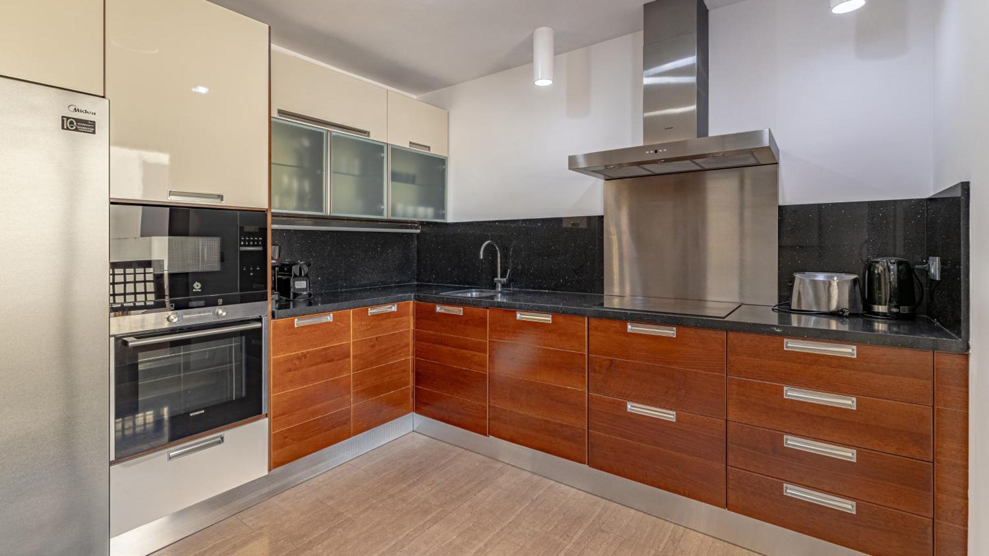 Vacation Marbella I Private Heated Swimming Pool, Walking Distance To Puerto Banus, Security 24-7, Bbq, Wifi Apartment Exterior photo