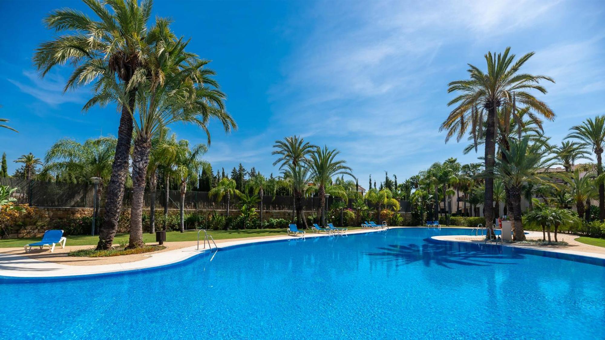 Vacation Marbella I Private Heated Swimming Pool, Walking Distance To Puerto Banus, Security 24-7, Bbq, Wifi Apartment Exterior photo